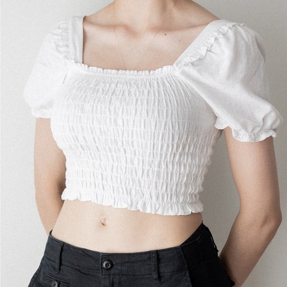 Elegant White Smocked Puff Sleeve Blouse - Picture 1 of 5